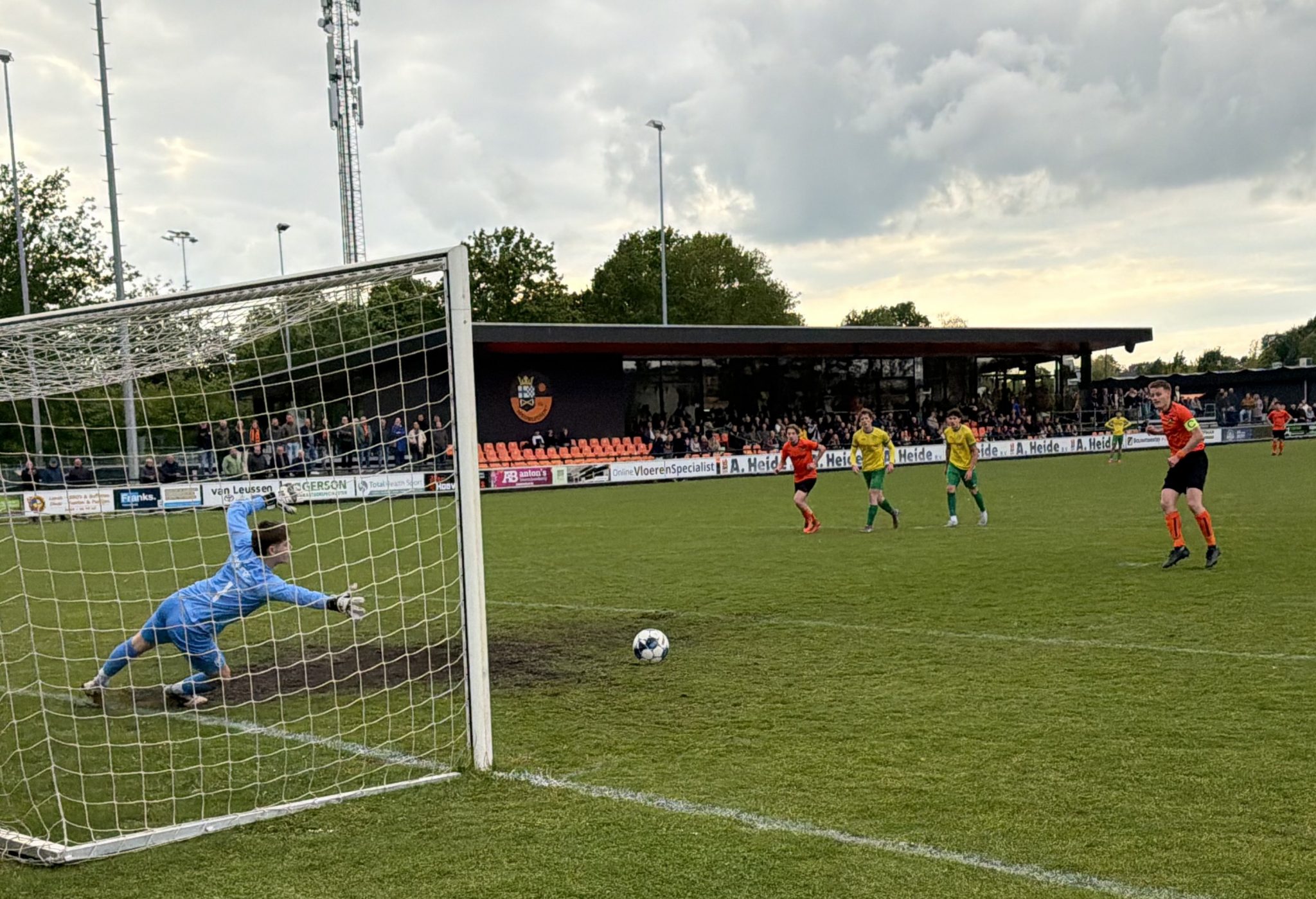S.V. Nieuwleusen heeft genoeg aan punt en handhaaft zich in 1e klasse