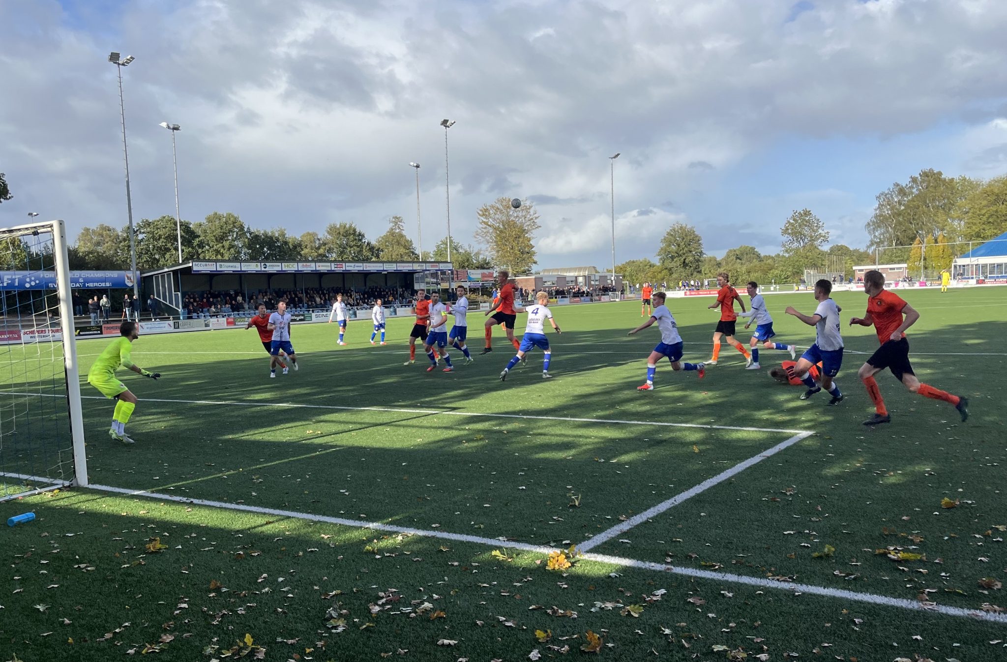 Slordig spelend S.V. Nieuwleusen laat de punten in Den Ham