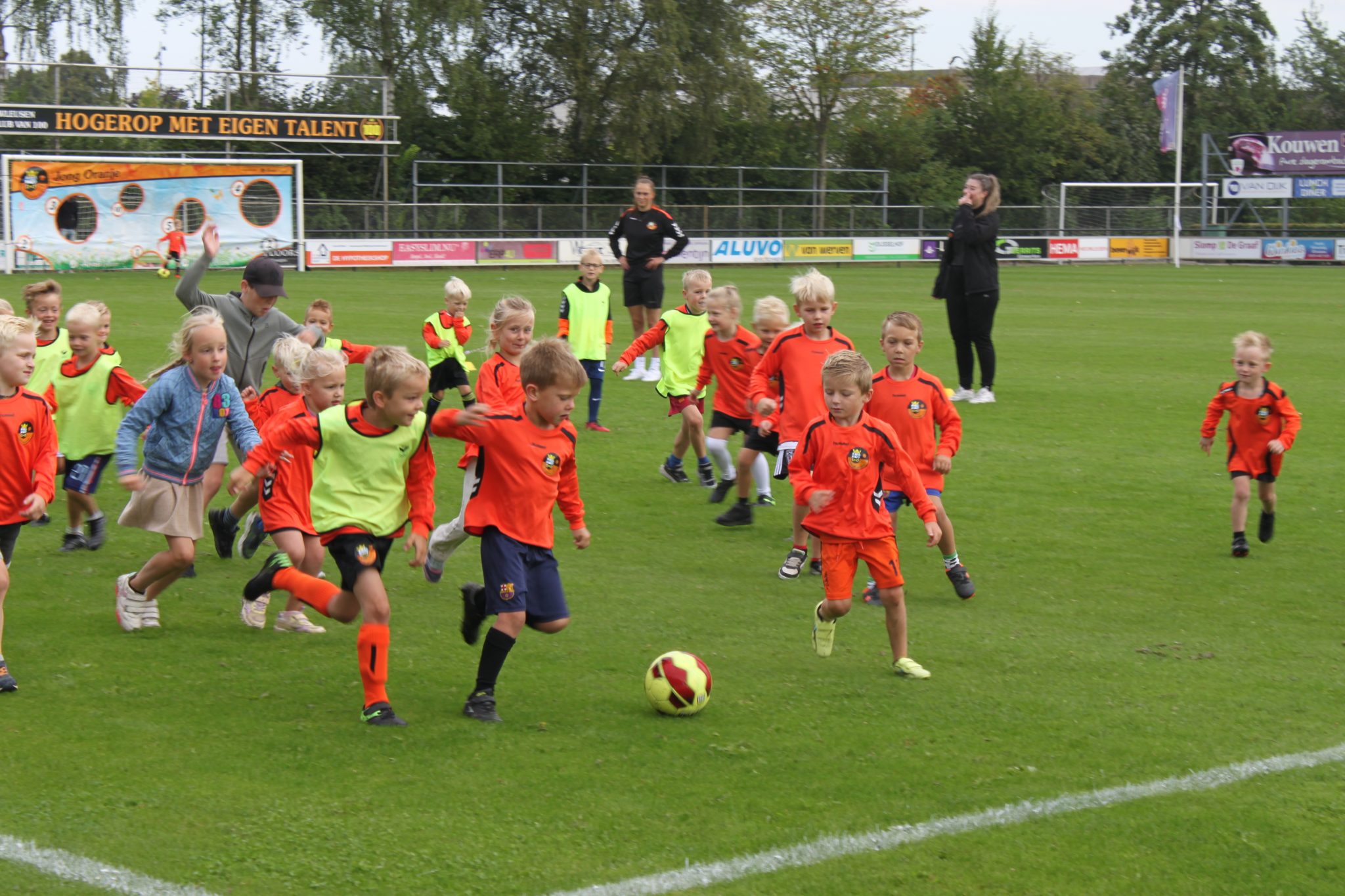 Gratis voetbalshirt bij deelname Jong Oranje op open dag S.V. Nieuwleusen