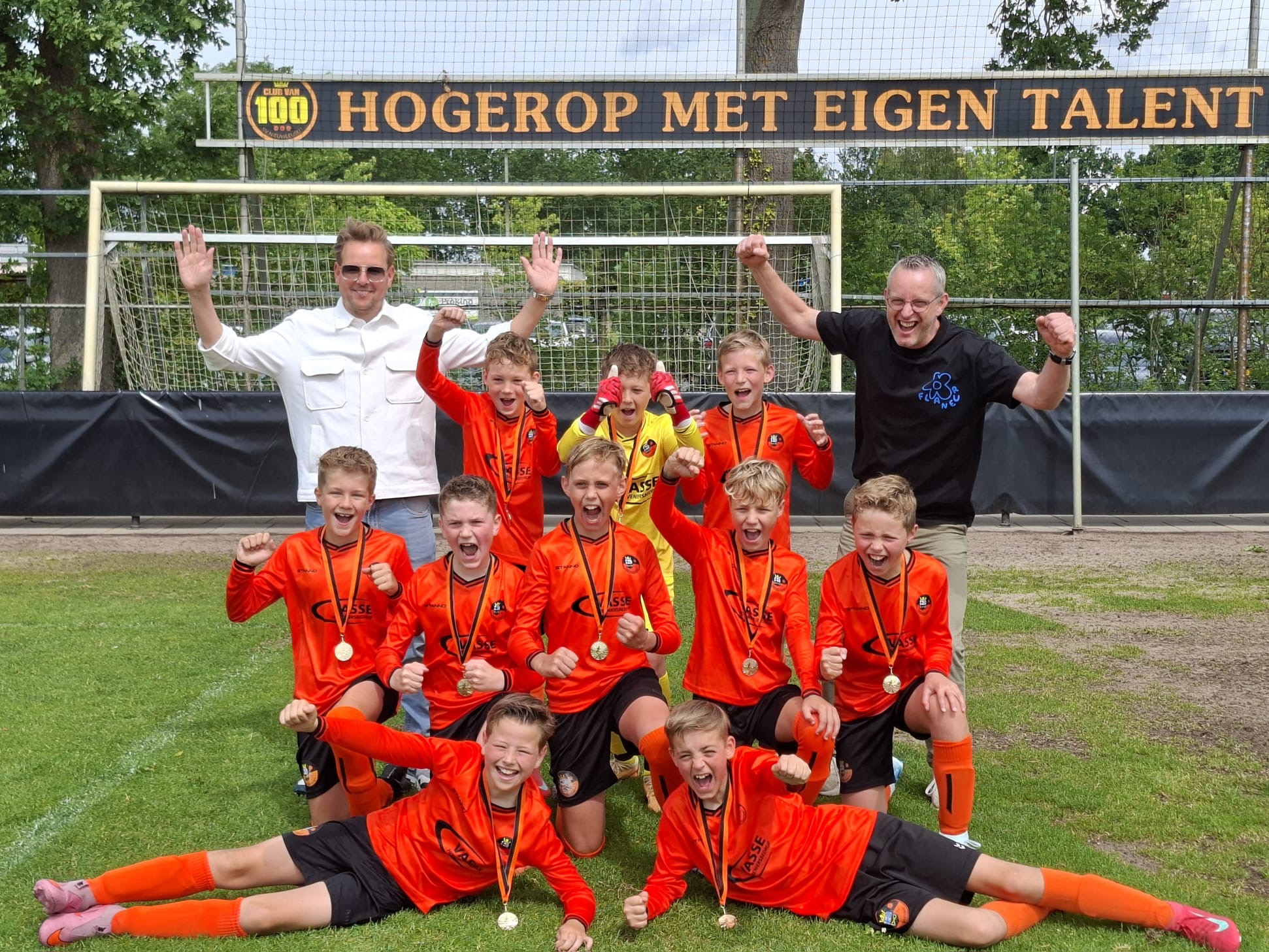 S.V. Nieuwleusen JO11-1 kampioen 1e klasse