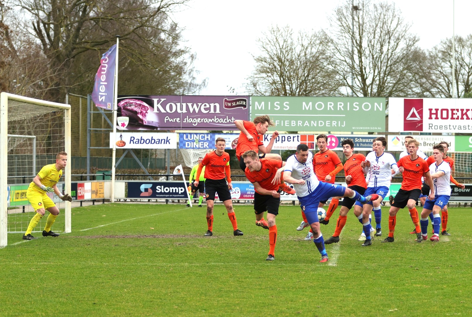 Oefenwedstrijd S.V. Nieuwleusen tegen VHK