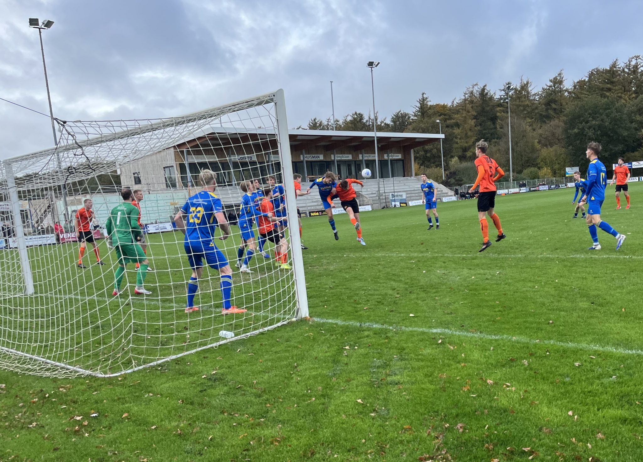 S.V. Nieuwleusen onderuit in Vroomshoop