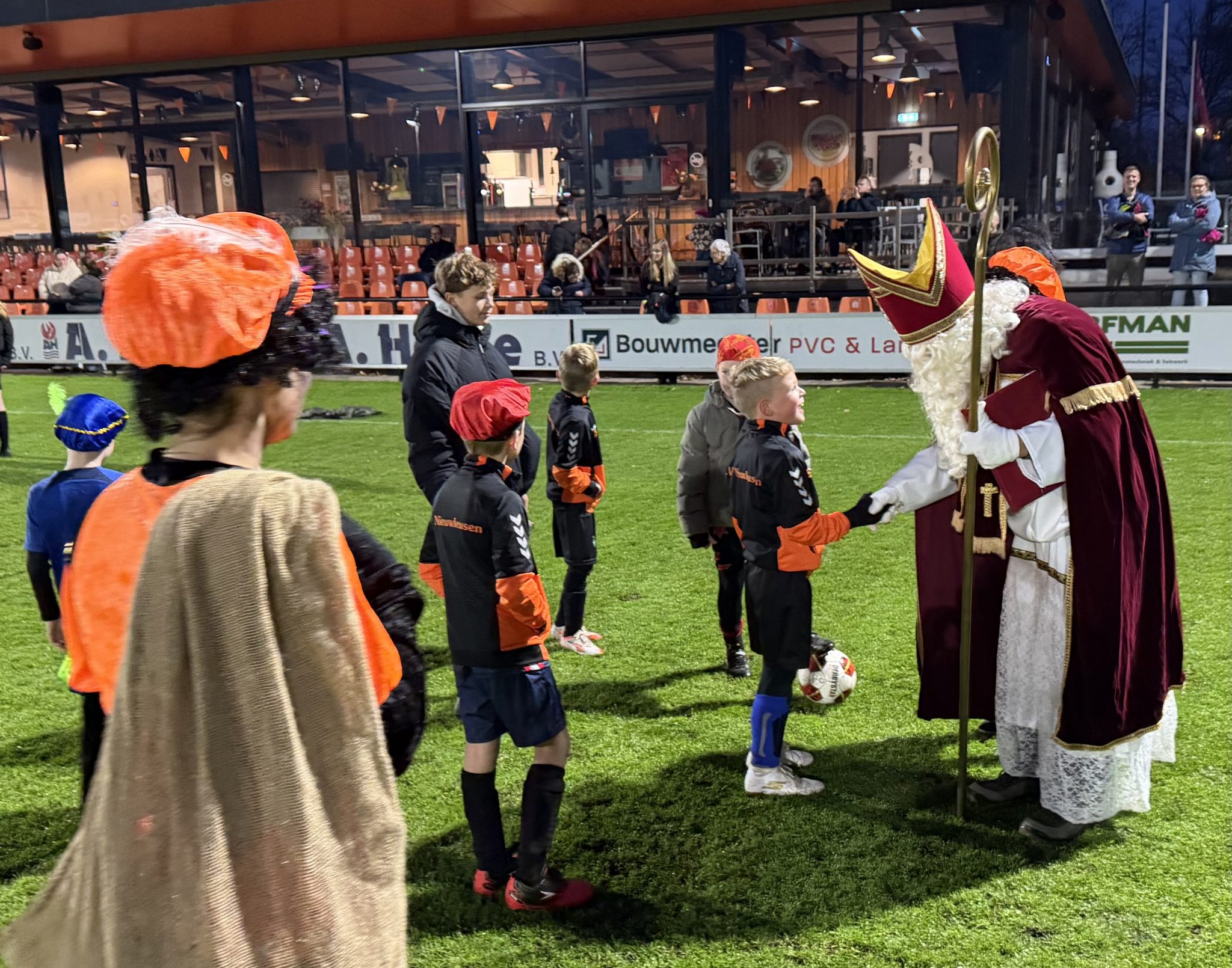 Plezier en pepernoten bij de Sint & Pieten training